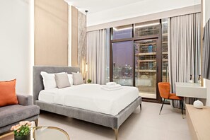 Iron/ironing board, travel cot, WiFi, bed sheets