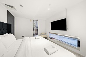 2 Schlafzimmer, Schreibtisch, Bügeleisen/Bügelbrett, WLAN