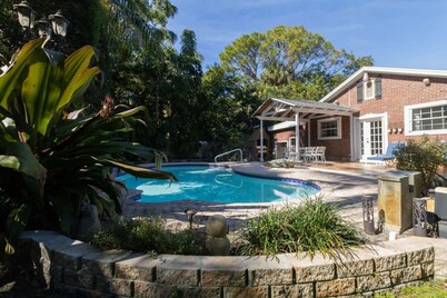 *NEW* Hugh St. Hideaway w/ Pool