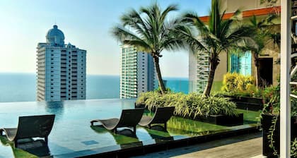 Premium 5 stars Suite, 50 sq.m., 30 floor, Sea View