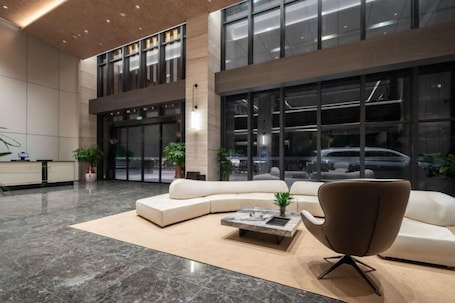 Reception. Stay at Guilin Scenic Spot