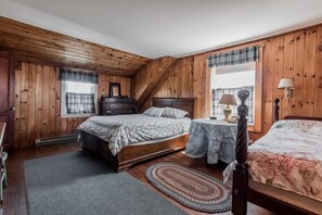 4 bedrooms, iron/ironing board, free WiFi