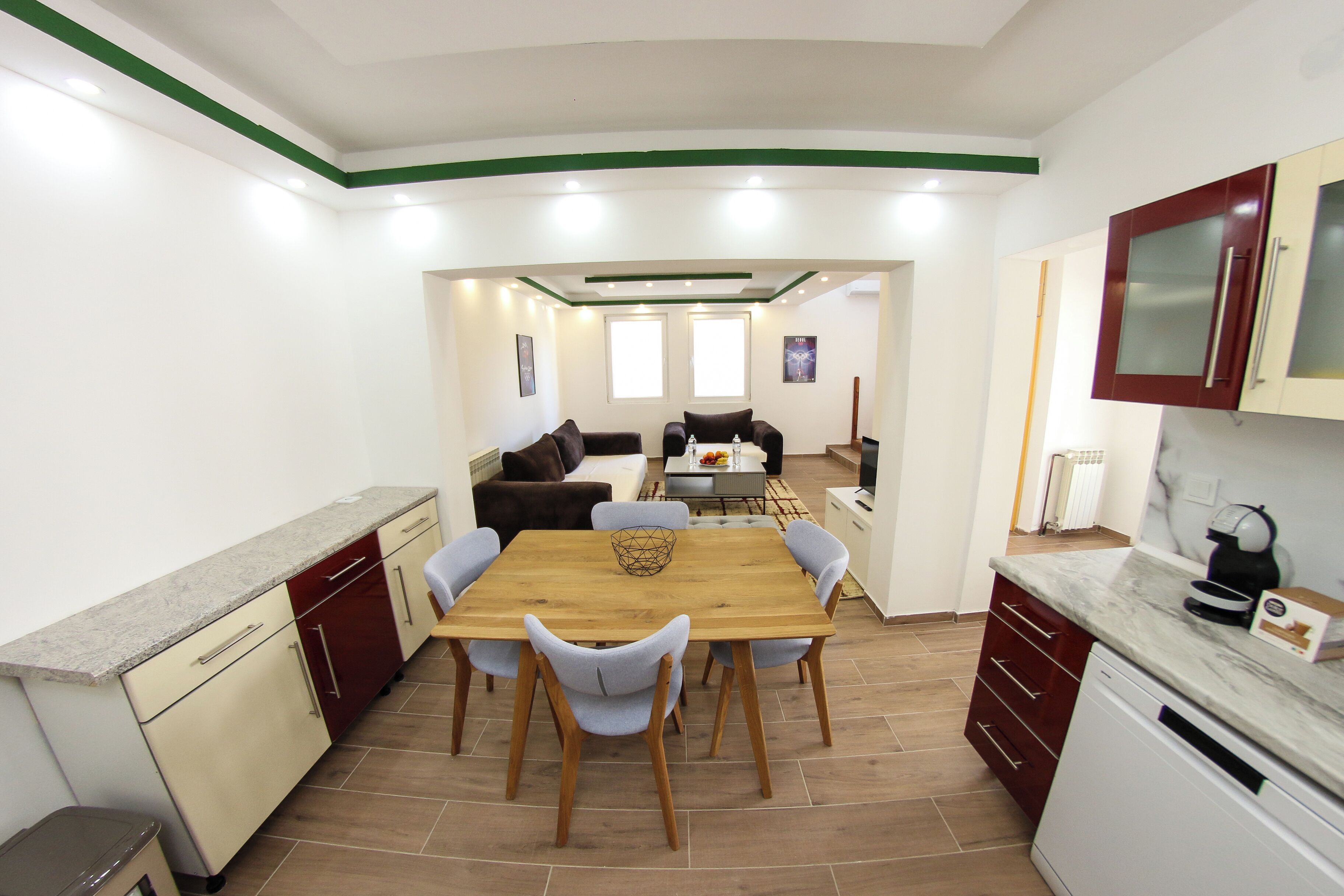 Familienhaus, Balkon | Eigene Küche