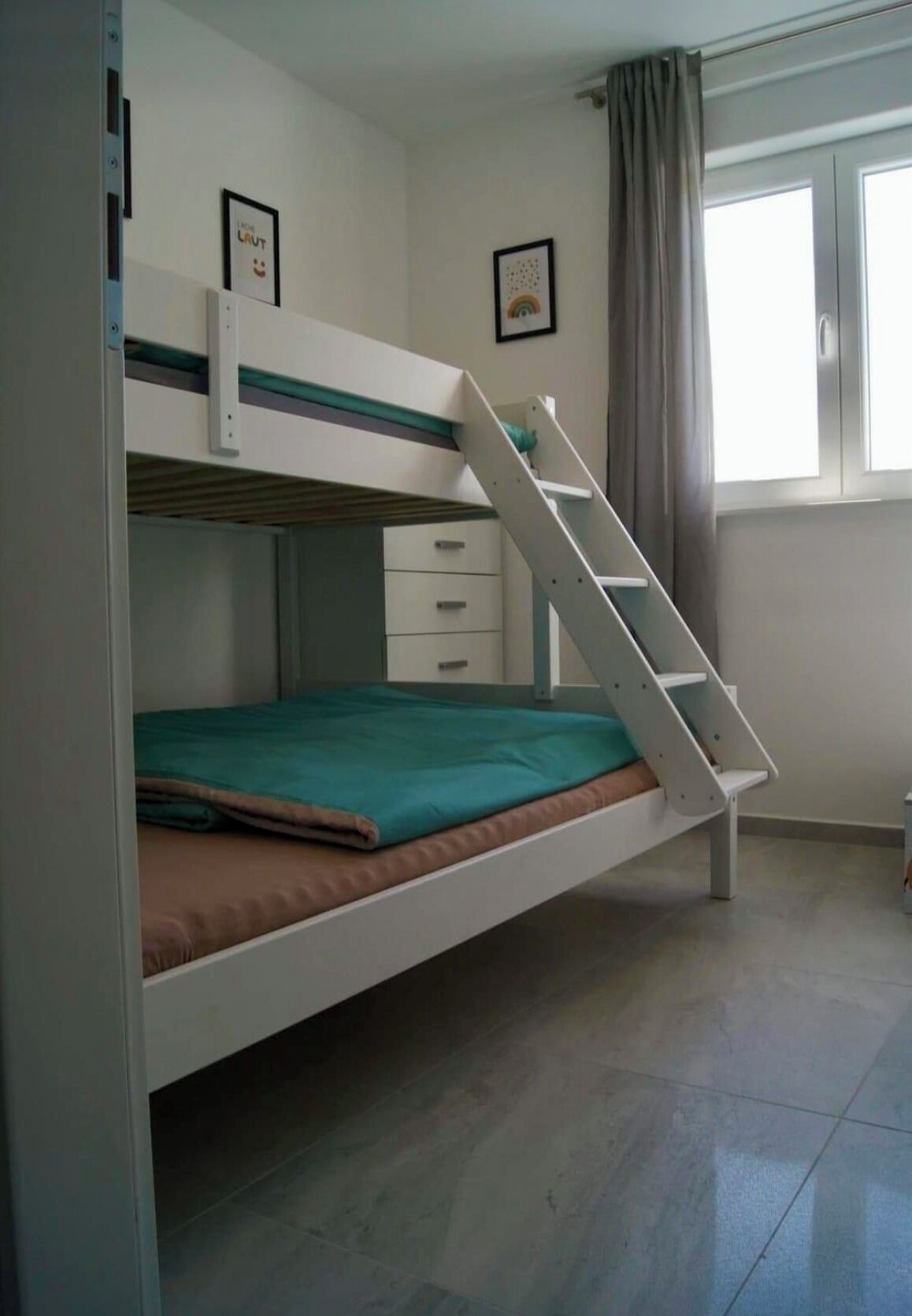 3 chambres, lit parapluie, Wi-Fi gratuit, draps fournis