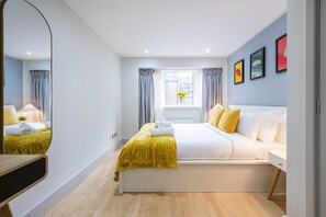 3 bedrooms, iron/ironing board, travel crib, free WiFi