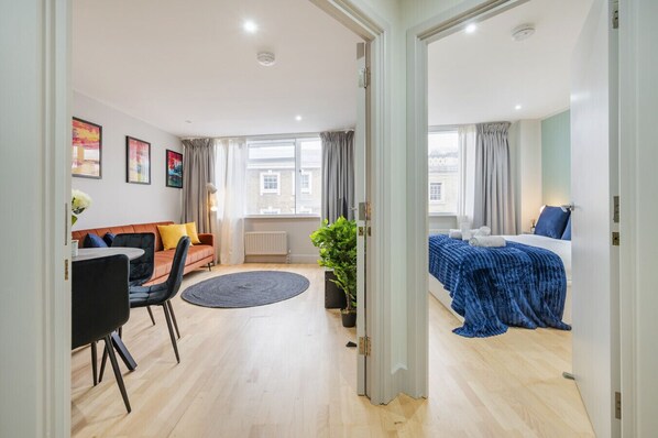 3 bedrooms, iron/ironing board, travel cot, free WiFi