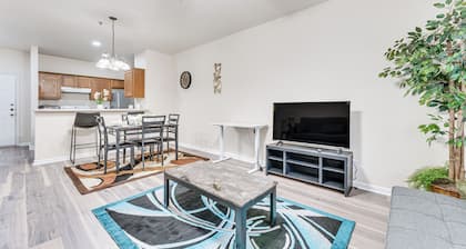 Close to Dining & Medical Center: San Antonio Apt!