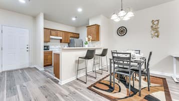 Apartemen (2 Bedrooms) | Interior