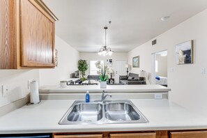 Apartment (2 Bedrooms) | Interior - Close to Dining & Medical Center: San Antonio Apt! (San Antonio)