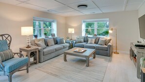 Unclassified image, 5 of 26, button - Near Golf Course: Hilton Head Home w/ Private Pool (Hilton Head Island)