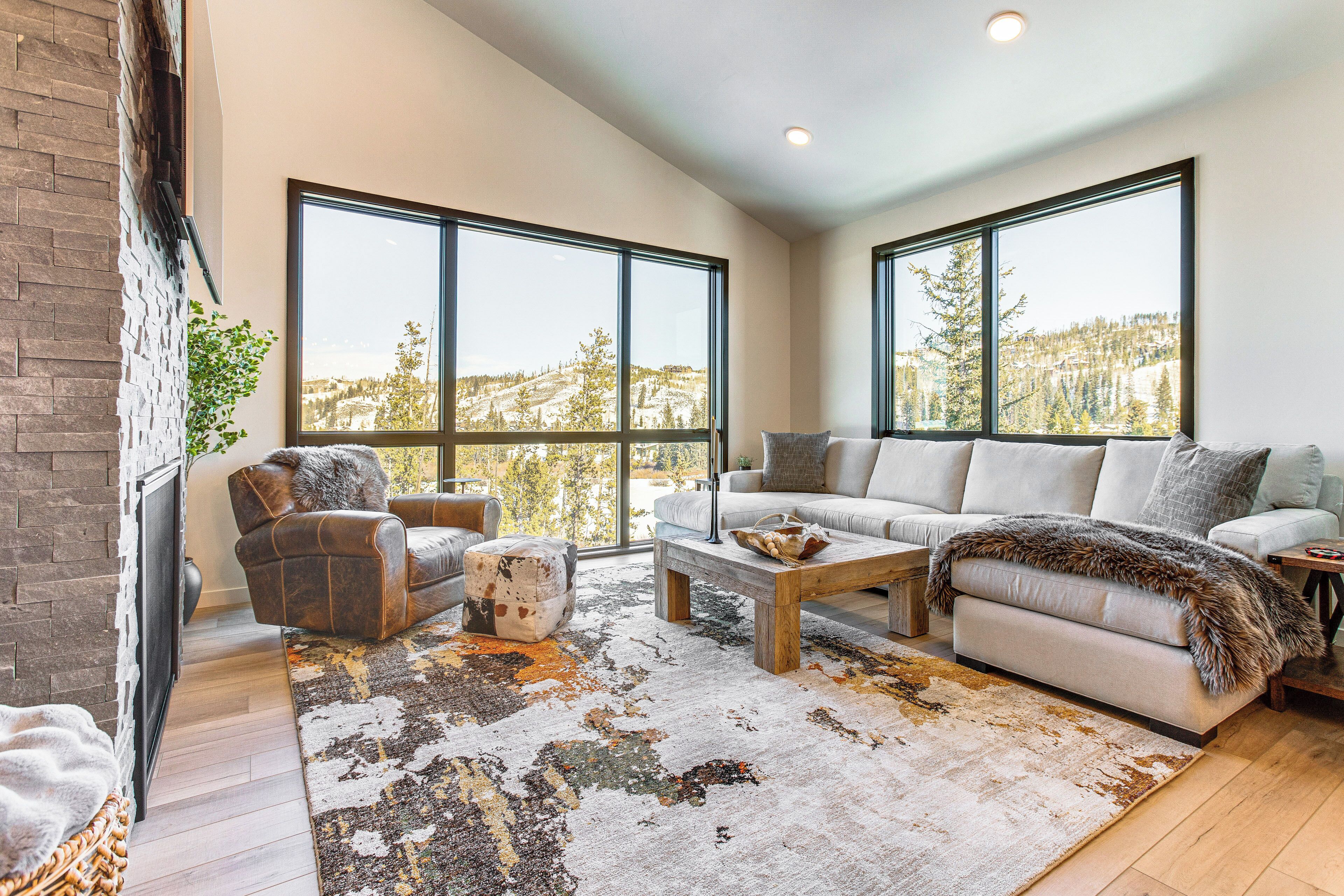 Apartment (3 Bedrooms) | Front of property