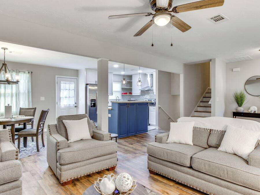 House (3 Bedrooms) | Interior