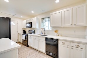 House (5 Bedrooms) | Interior - 2 Mi to University of Arizona: Tucson Urban Escape (Tucson)