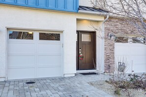 Apartment (2 Bedrooms) | Interior - 4 Mi to Dtwn: Family-friendly Townhome in Reno (Reno)