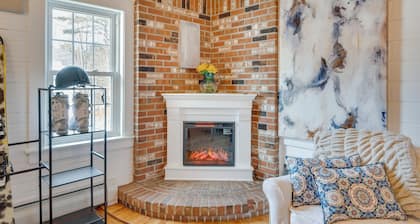 1 Mi to Cranmore Mountain: Charming Conway Apt!