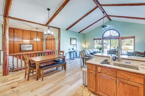 Apartment (3 Bedrooms) | Interior - 3 Mi to Dtwn: Mtn-view Red Lodge Retreat! (Red Lodge)