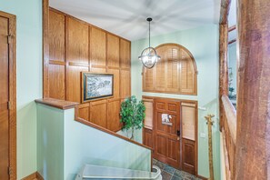 Apartment (3 Bedrooms) | Interior - 3 Mi to Dtwn: Mtn-view Red Lodge Retreat! (Red Lodge)