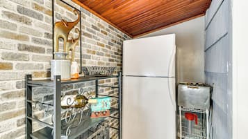 Apartment (2 Bedrooms) | Bahagian dalam