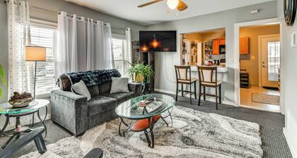 5 Mi to Dtwn Syracuse: Updated Apartment!