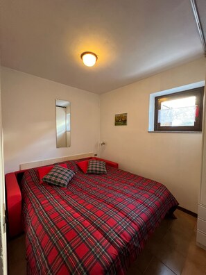 1 soverom, strykejern/-brett, wi-fi og sengetøy