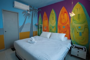 3 chambres, fer et planche à repasser, Wi-Fi, draps fournis