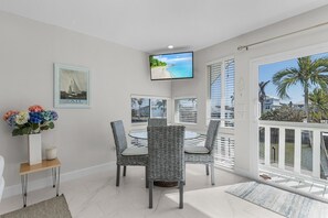 Condo, 2 Bedrooms | Dining - 21591 Waterfront Duplex With Pool And Spa 2 Bedroom Condo (Fort Myers Beach)