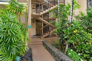 Condo, 1 Bedroom | Exterior detail - Big Island Kona Makai 5-103 1 Bedroom Condo (Kailua-Kona)