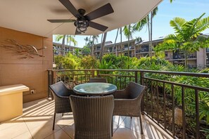 Condo, 1 Bedroom | Outdoor dining - Big Island Kona Makai 5-103 1 Bedroom Condo (Kailua-Kona)