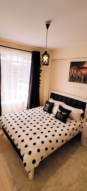 1 chambre, fer et planche à repasser, Wi-Fi, draps fournis