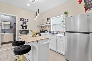 Microwave, oven, stovetop, dishwasher