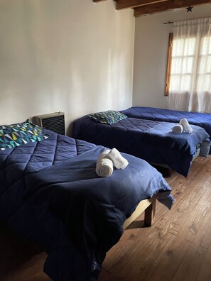 4 bedrooms, WiFi, bed sheets