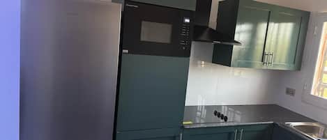 Departamento, 2 habitaciones, para fumadores, balcón | Cocina privada