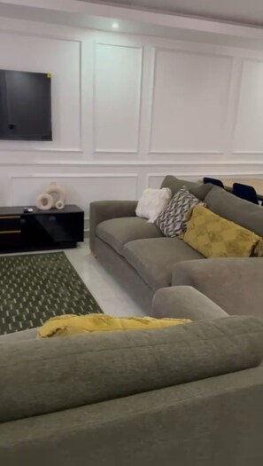 Apartment, 2 Bedrooms, Smoking, Balcony | Living area
