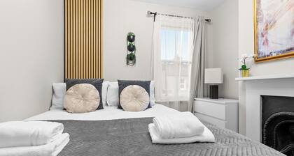 Amazing property in Stratford - ZONE 2