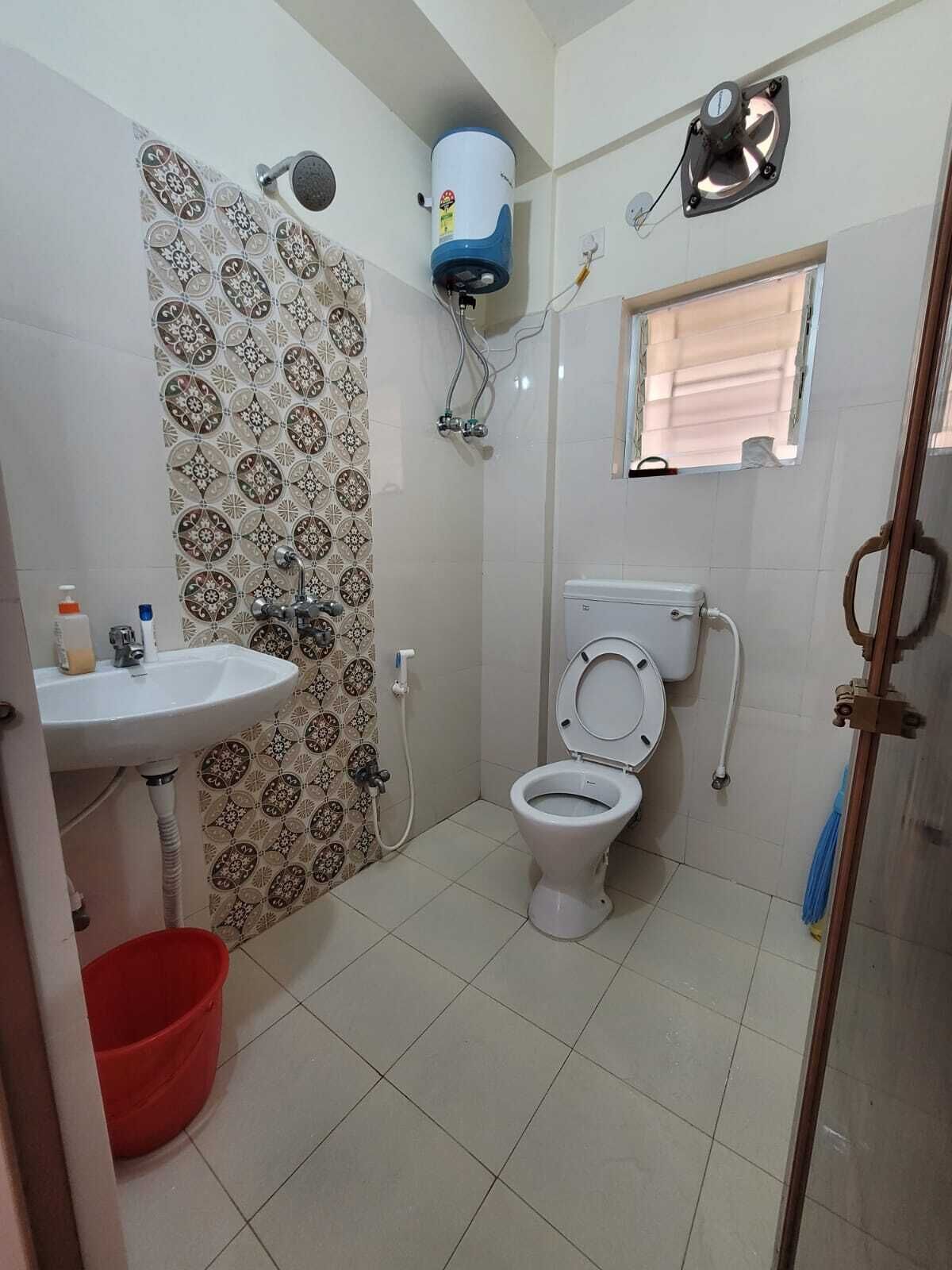 Shower, towels, soap