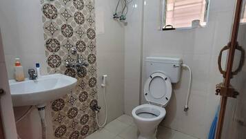 Shower, towels, soap