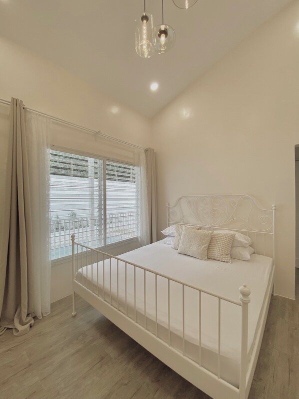 3 soverom, strykejern/-brett, wi-fi og sengetøy