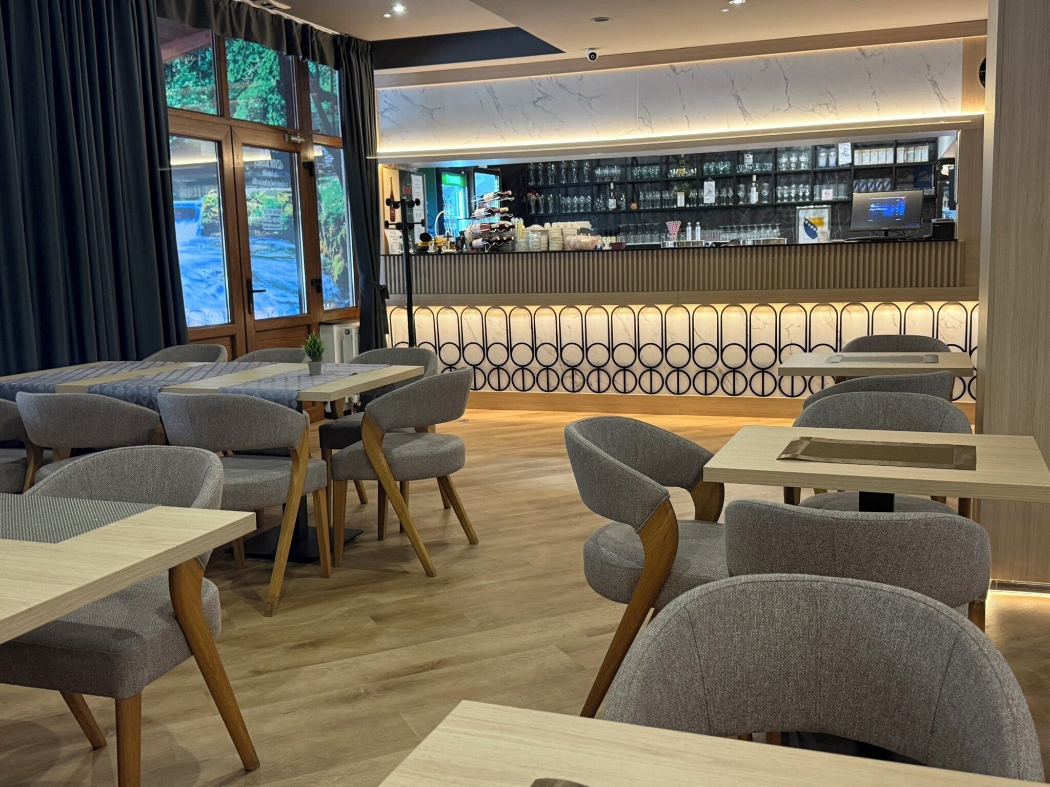 Foto - Hotel "Izvor Bosne"