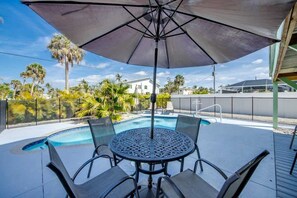 Pool - 113 Gulfview Ave. - Great Pool Home by the Beach (Fort Myers Beach)