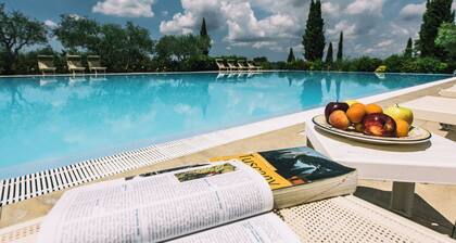 Apartment between Pisa and Florence in Farmhouse with Swimming Pool