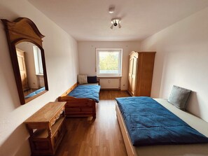 3 bedrooms, WiFi, bed sheets - Balcony apartment with dream view at the Kurpark! (Sankt Englmar)
