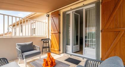 Villa 'Chataßgniers' avec terrasse privée, Wi-Fi et climatisation