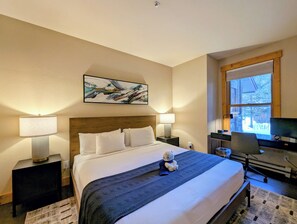 1 bedroom, desk, iron/ironing board, WiFi - Dog friendly, hot tub, free shuttle (Keystone)