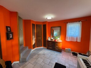 Interior - Holiday Home 'À L'orée Du Bois' with Mountain View, Wi-Fi and Air Conditioning (Frangy)