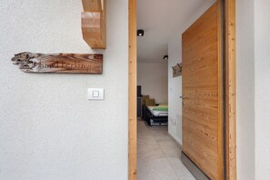 Interior - Apartment 'Schmetterling' with Mountain View, Shared Terrace and Wi-Fi (Seis)