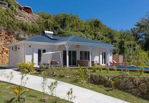 Exterior - Villa Arubana – 2 Bedrooms | Pool & Tropical Garden (Sainte-Anne)
