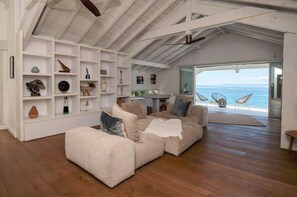 TV - Villa des Arts - Serenity & Panoramic View | Guadeloupe (Saint-François)