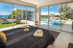 4 chambres, fer et planche à repasser, Wi-Fi, draps fournis