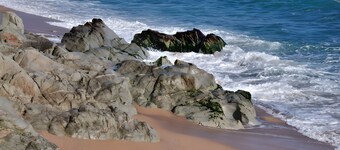 Holiday Home 'Your Pet-friendly Home In Sant Pol' with Sea View, Wi-Fi and Air Conditioning