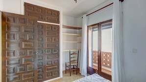 Room - Townhouse in Rosas Near Aqua Brava Water Park (Roses)
